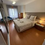 3br Family-sized Flat In Lumiar *