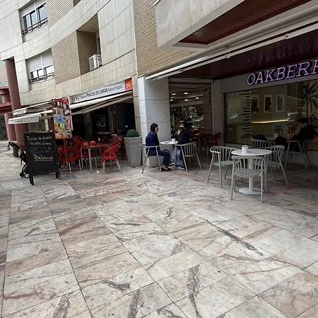 Apartment 3br Family-sized Flat In Lumiar Lissabon