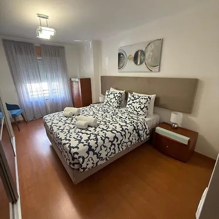 3br Family-sized Flat In Lumiar Lägenhet Lisboa