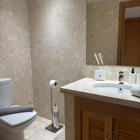 Apartment 3br Family-sized Flat In Lumiar Lisbon