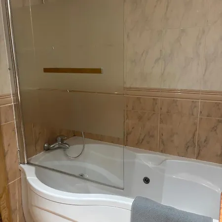 Apartment 3br Family-sized Flat In Lumiar