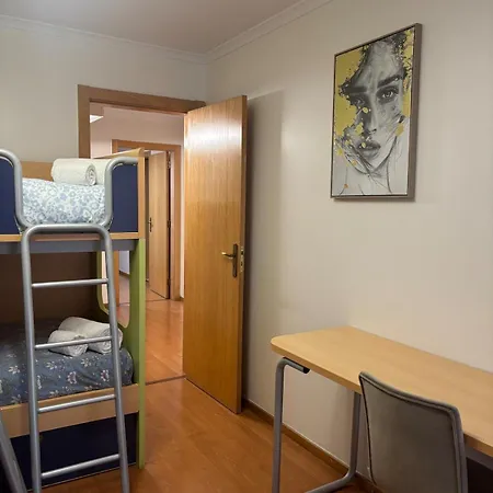 3br Family-sized Flat In Lumiar Apartment *