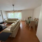 3br Family-sized Flat In Lumiar *
