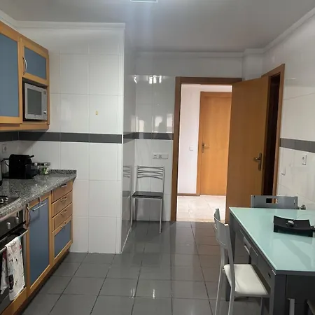 Apartment 3br Family-sized Flat In Lumiar